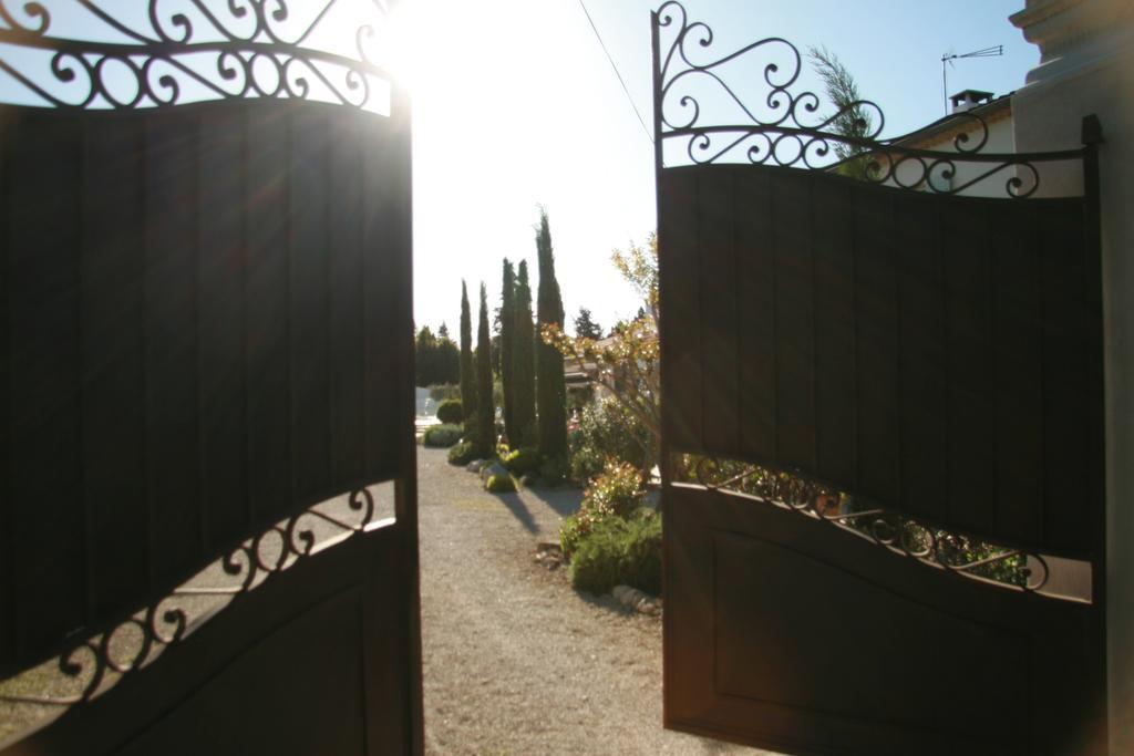 Villa Mas De L'Estello Saint-Rémy-de-Provence Zimmer foto